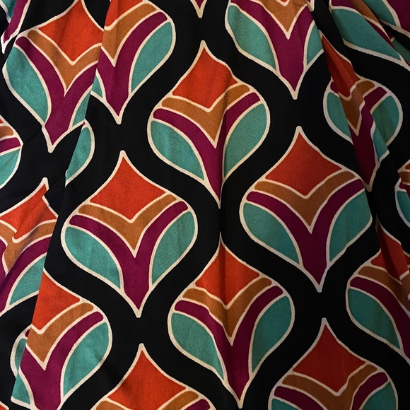 Lularoe Large Madison skirt, new with tags! - Picture 2 of 2